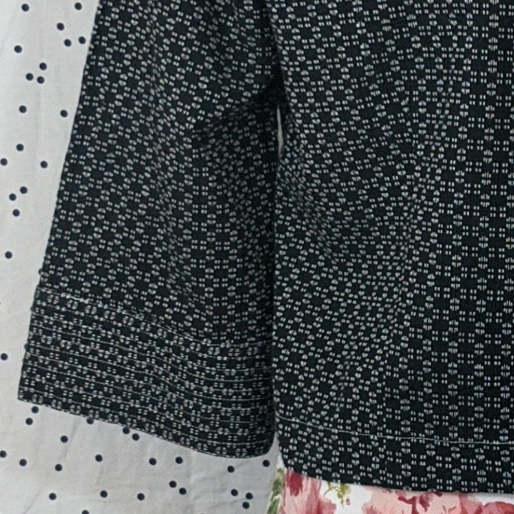 Serenade Cropped Blazer - Size M - Picture 8 of 8